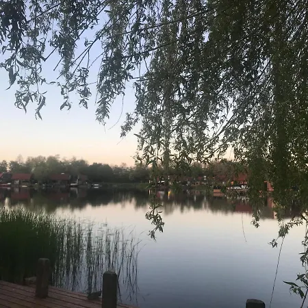 Сasa de vacaciones Vakantiehuis Direct Aan Het Water Nieuwe-Niedorp