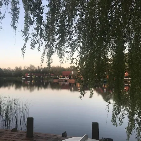 Vakantiehuis Direct Aan Het Water *